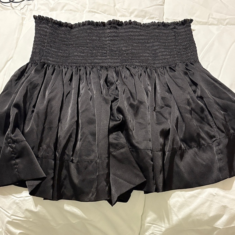 NATURAL LIFE Black Shorts